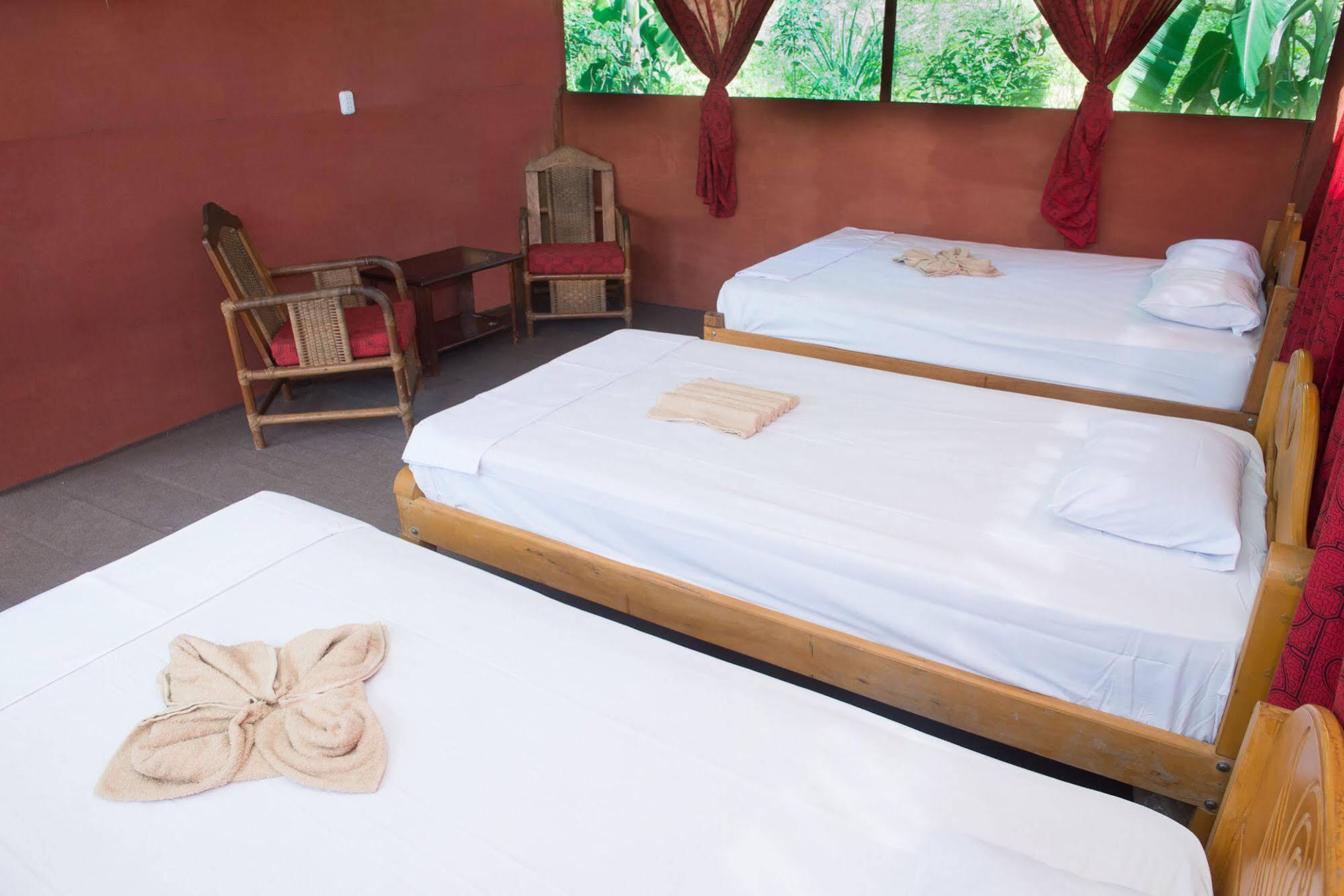 Maniti Expeditions Eco Lodge Iquitos Exterior photo
